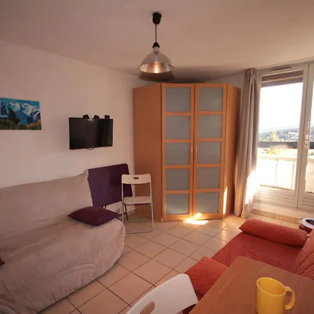 Cosy Pour 3 Pers. Aux Saisies, Animaux Toleres